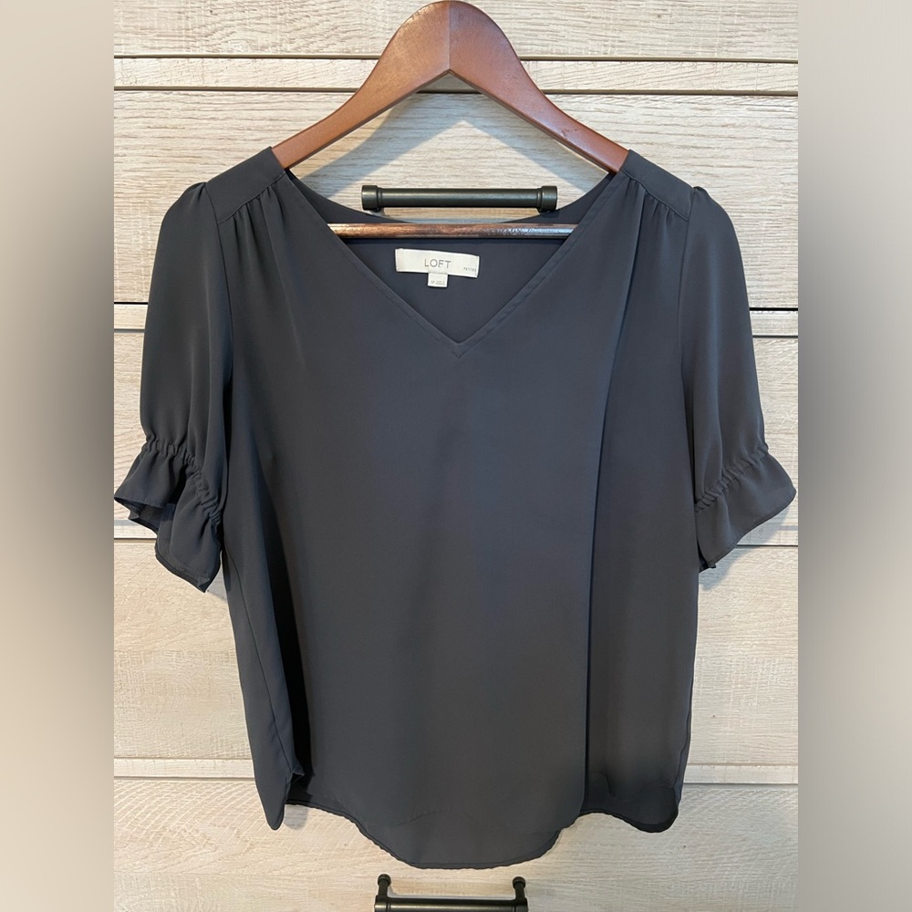 Loft gray ruffle sleeve blouse